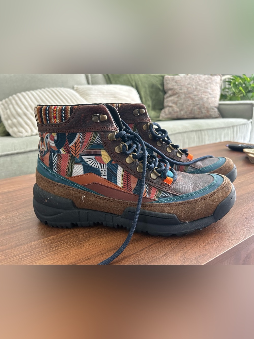 inkkas Men's Brown & Teal Patterned Hiker Boots